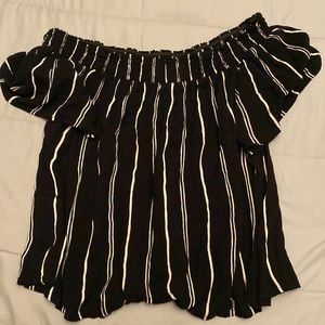 Off the shoulder short sleeve blouse